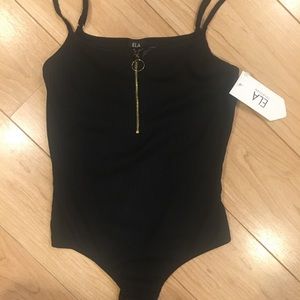 ELLA body suit size med BNWT